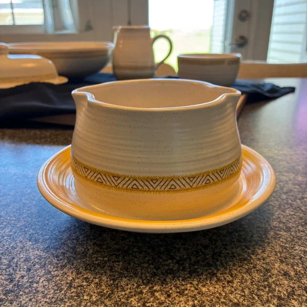 Vintage Franciscan Hacienda Ware Serve Set Gold Yellow Bowl Pitcher Butter 5‎ pc